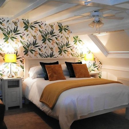 White Linen Whitby, Room Only Exteriör bild