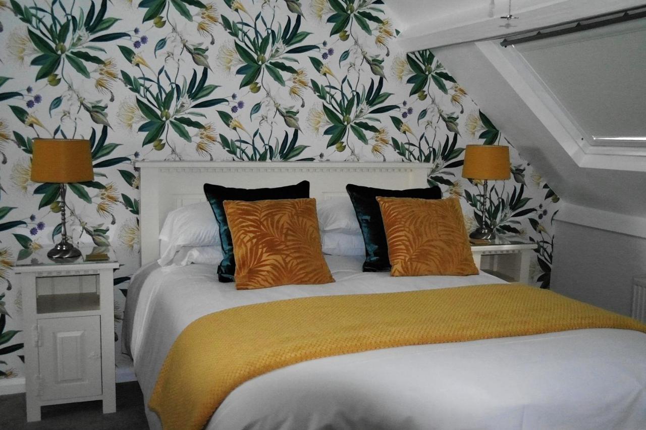 White Linen Whitby, Room Only Exteriör bild