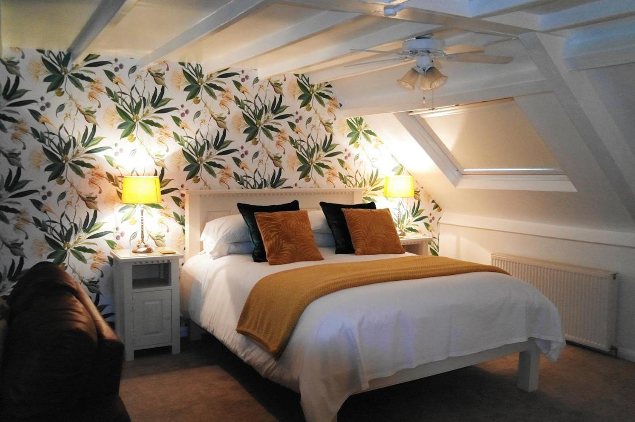White Linen Whitby, Room Only Exteriör bild