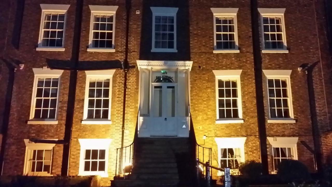 White Linen Whitby, Room Only Exteriör bild