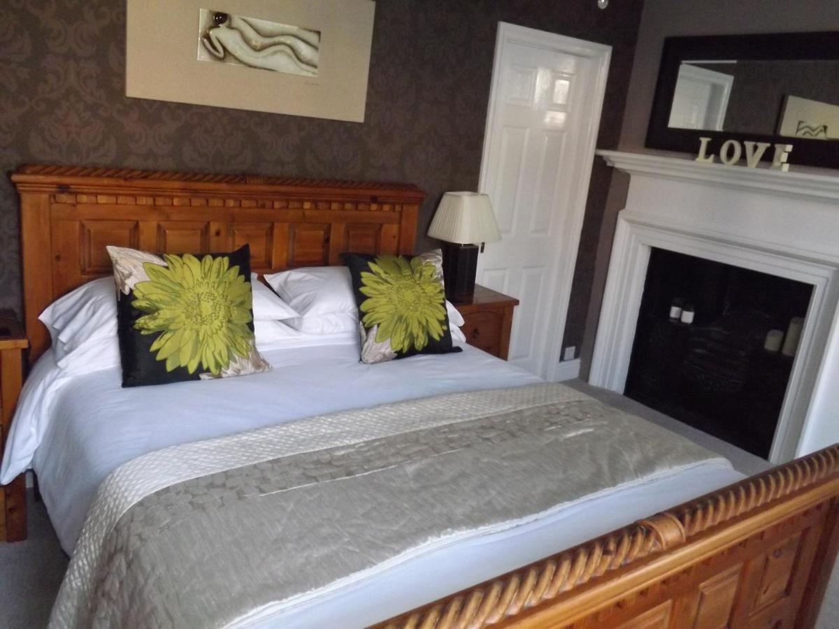 White Linen Whitby, Room Only Exteriör bild